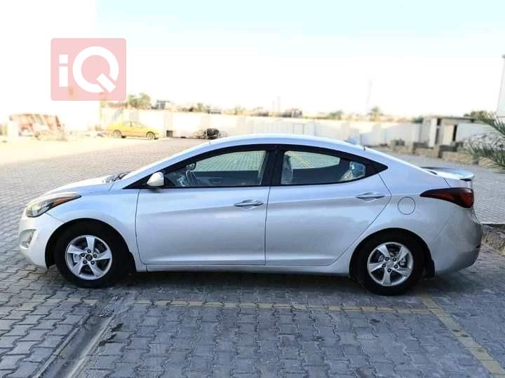هیوندای ئەلەنترا
